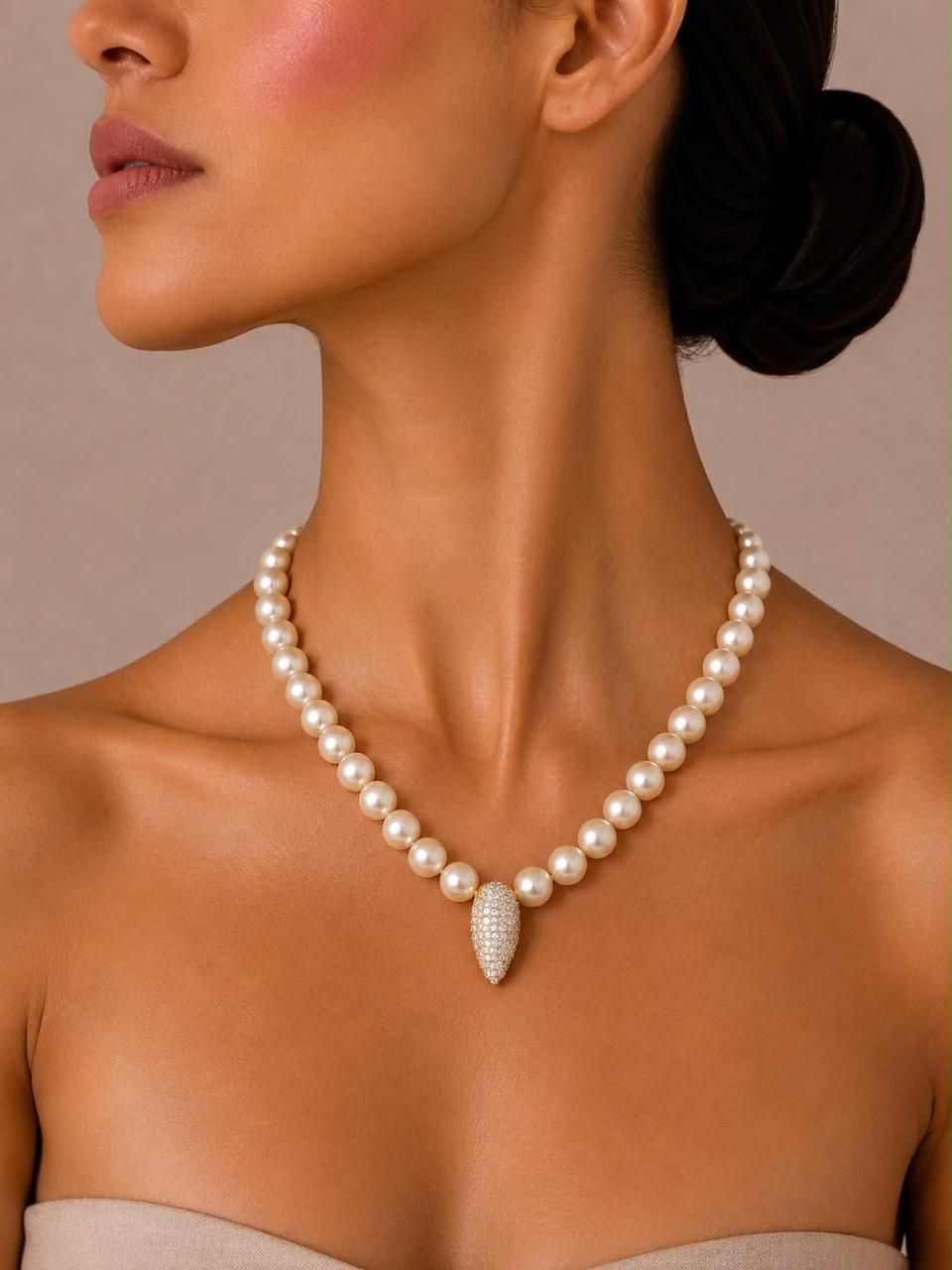 DIANAxPENDANT